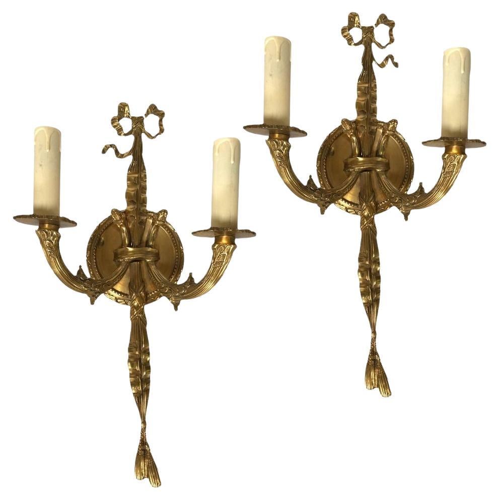 Vintage Pair of Solid Brass Wall-Mount Sconces. (1 of 5)