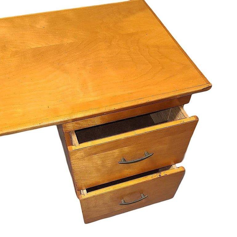 Mid-century Blond Maple Desk by Paul McCobb "Planner Group" for Winchendon - 5