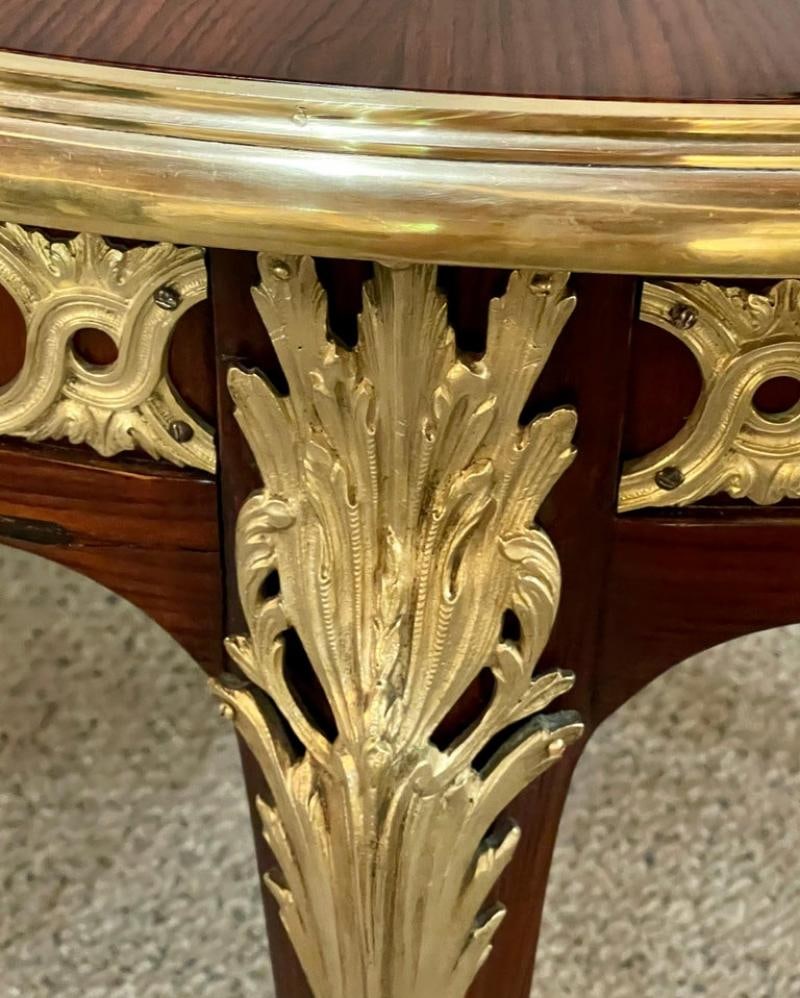Louis XV Style French Dining Table, Bronze Mounted Starburst Top, Refinished - 4