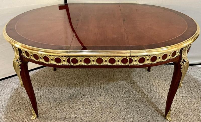 Louis XV Style French Dining Table, Bronze Mounted Starburst Top, Refinished - 7