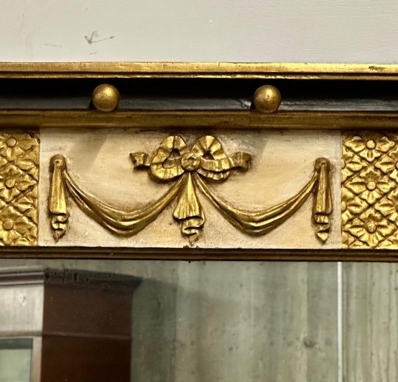 Hollywood Regency Giltwood Mirror, Wall / Console Mirror, Made in Italy - 7
