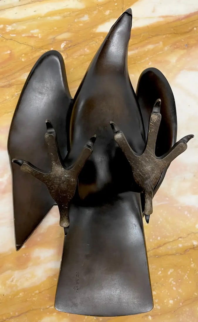 Eagle Sculpture Made by Zai Wang - 11