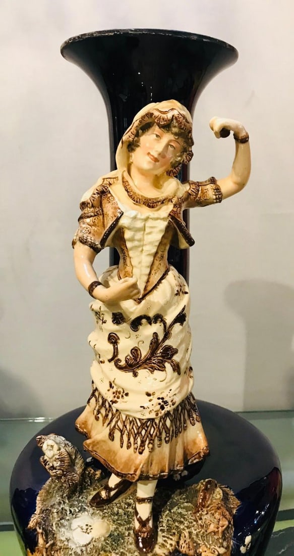 Two Large Porcelain French 19th-20th Century Figurative Vases - 2