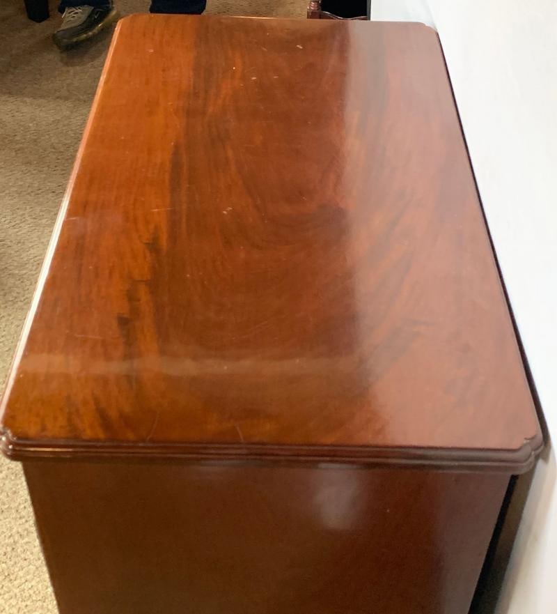 Mid-19th Century Georgian Style Mahogany Knee Hole Desk - 4
