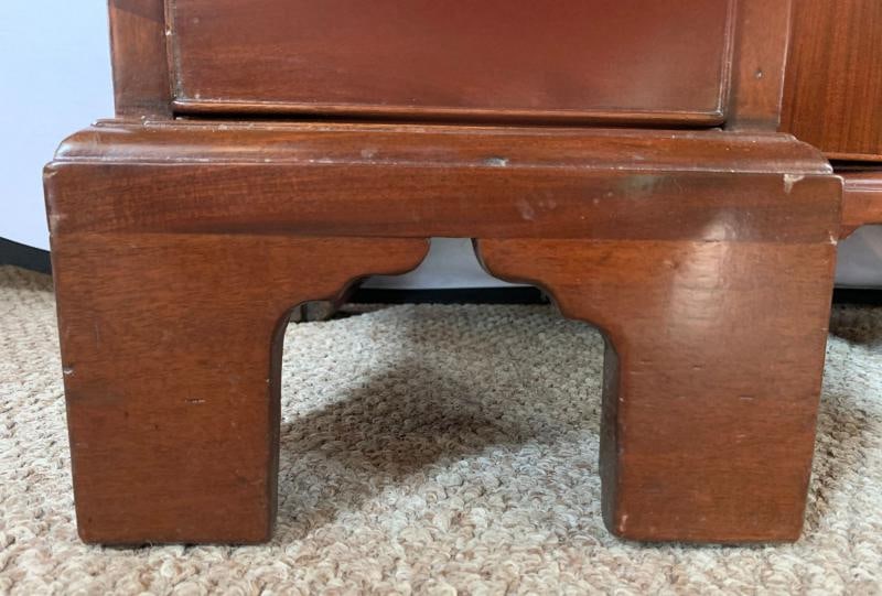 Mid-19th Century Georgian Style Mahogany Knee Hole Desk - 9