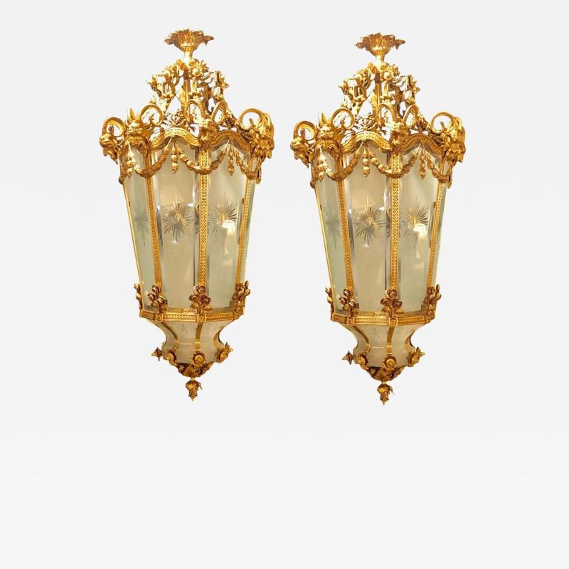 Pair of Monumental Louis XVI Style Doré Bronze Large Rams Head Lanterns: Title: Pair of Monumental Louis XVI Style Doré Bronze Large Rams Head Lanterns Description: Description 1: Pair of Louis XVI style monumental doré bronze ram's head etched glass lanterns. Th