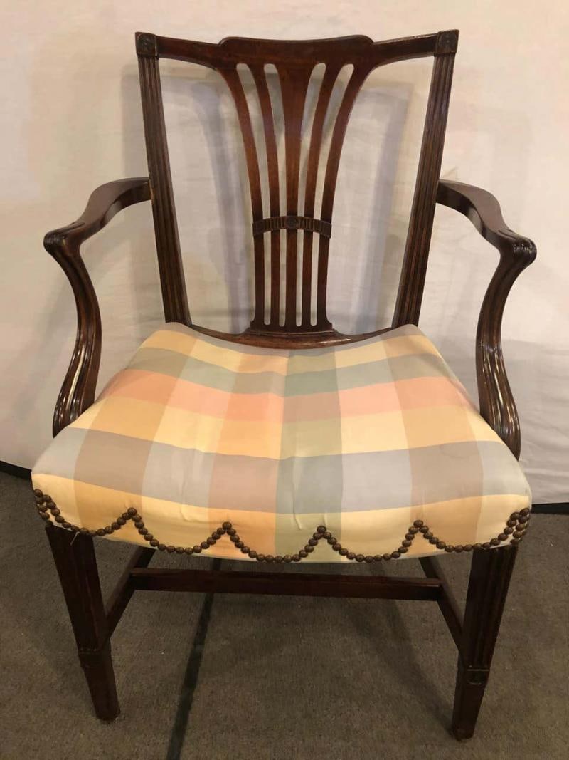 18th Century Sheridan Armchair with Slanted Seat - 8