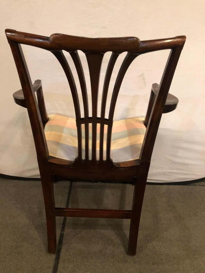 18th Century Sheridan Armchair with Slanted Seat - 9