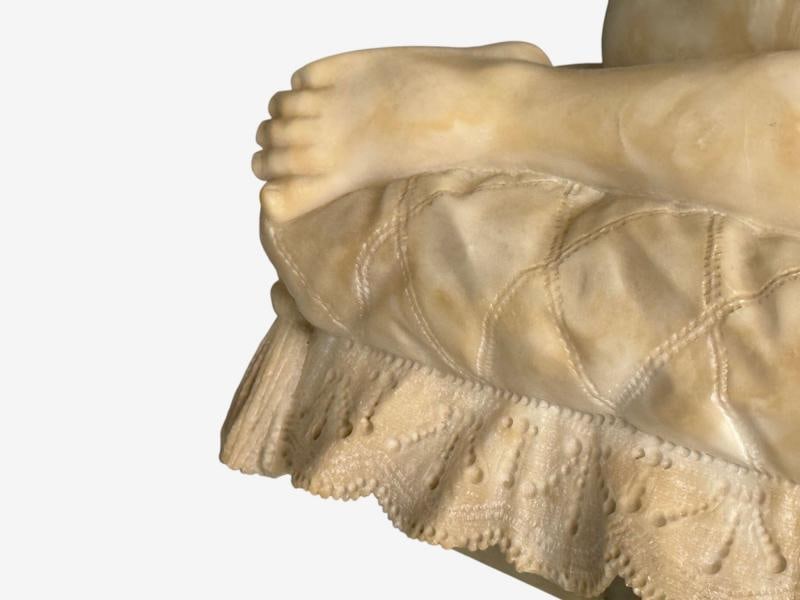 Neoclassical, Winged Angel On Pillow, Alabaster Statue on Pedestal, Italy, 1920s - 8