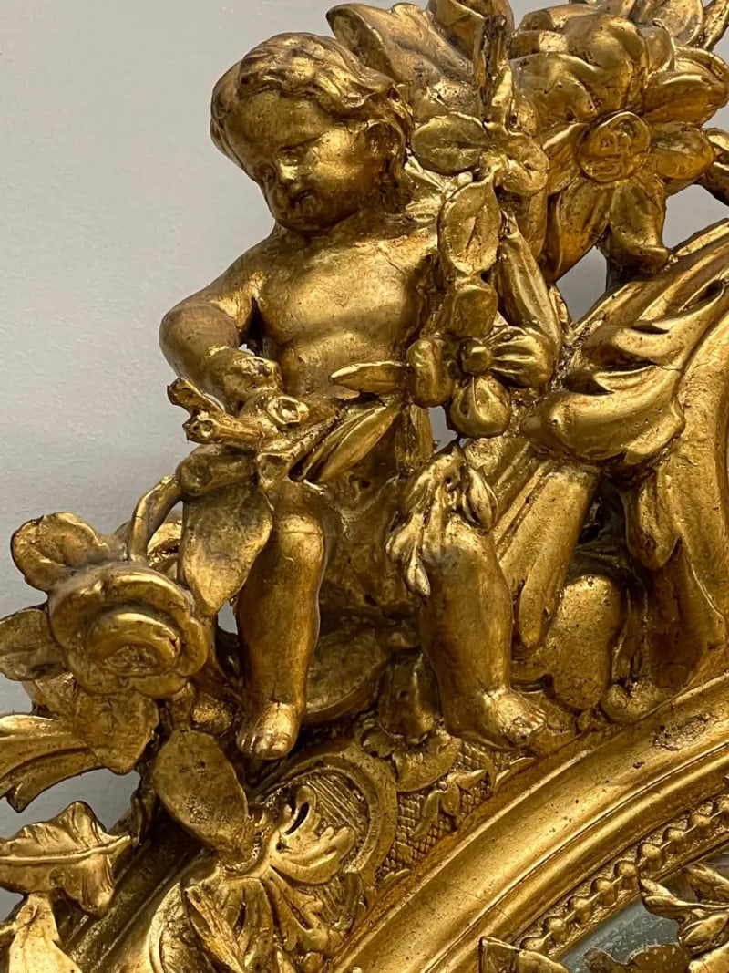 19th Century Palatial Giltwood Wall or Console Mirror Adorning Three Cherubs - 11