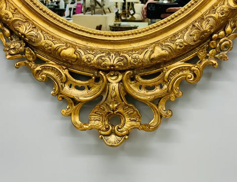 19th Century Palatial Giltwood Wall or Console Mirror Adorning Three Cherubs - 2