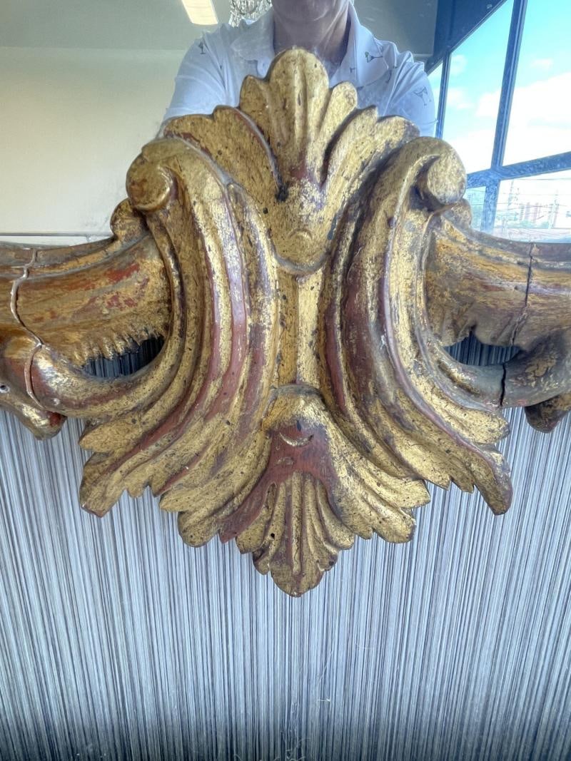 Italian Gilt Wood Wall or Console Mirror. Pier, Commode Mirror - 11