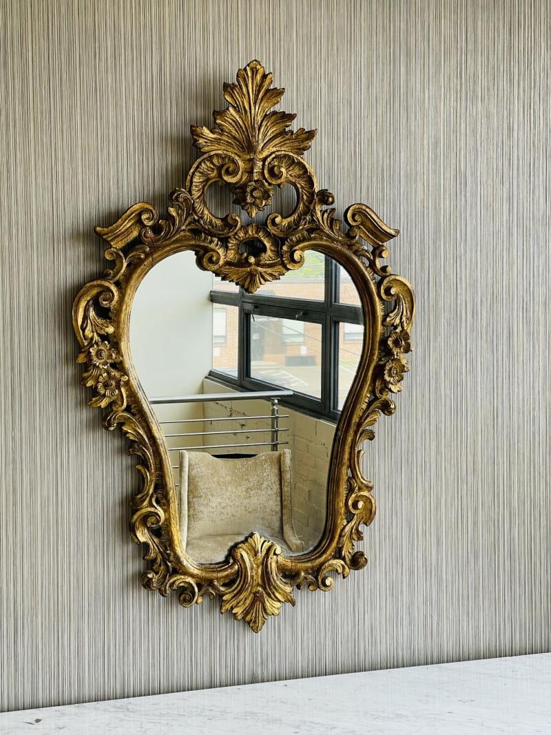Italian Gilt Wood Wall or Console Mirror. Pier, Commode Mirror - 2
