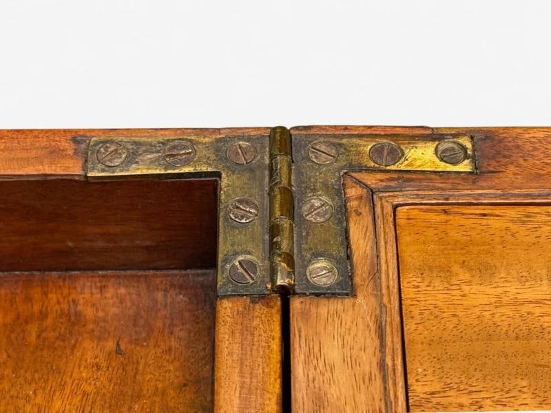 Hepplewhite Dressing Table or Vanity, England, Early 19th C. Mahogany, Refinish - 12