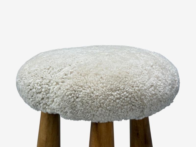 Danish Modern Style, Sheepskin Stools, Beige Shearling, Maple, USA, 21st c. - 5