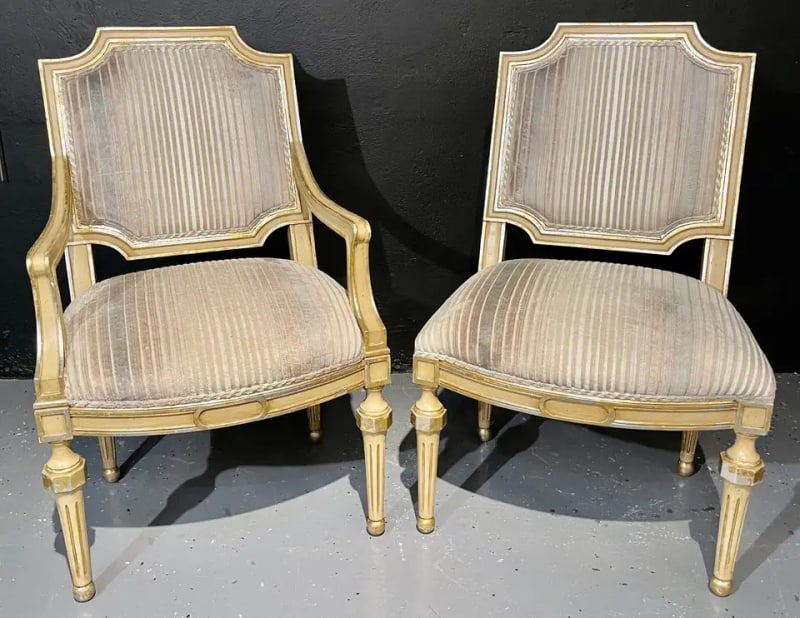 Set of Eight Louis XVI Style Dining Chairs Painted and Parcel-Gilt, Jansen Style - 4