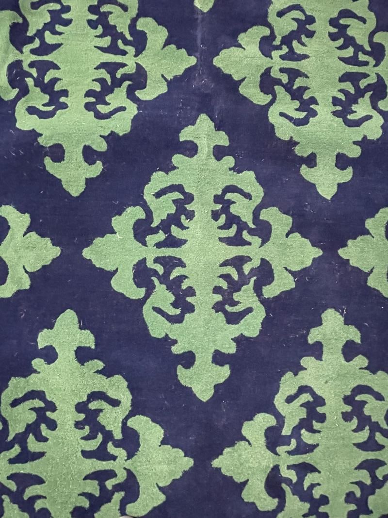 A Modern Wool Carpet, Rug, Wool Five by Seven Feet Nine Inches - 4