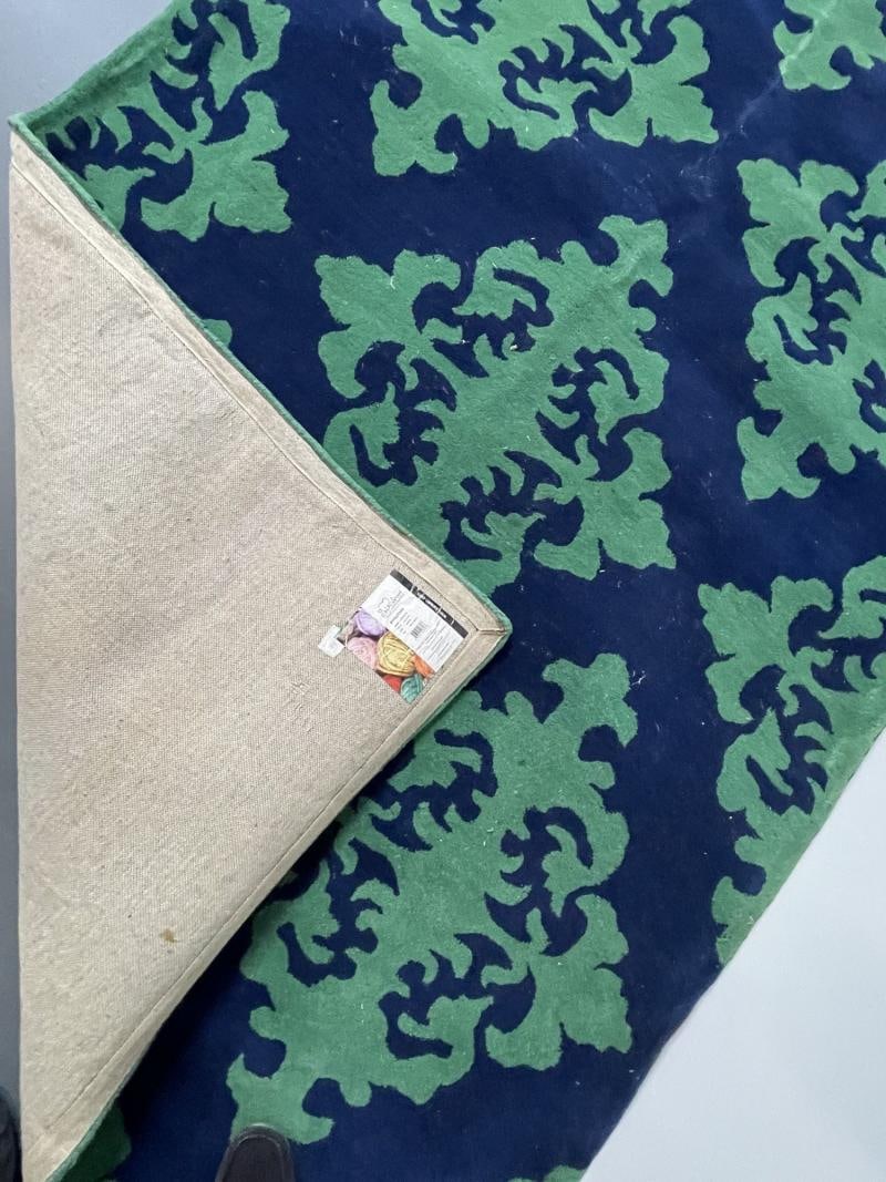 A Modern Wool Carpet, Rug, Wool Five by Seven Feet Nine Inches - 6
