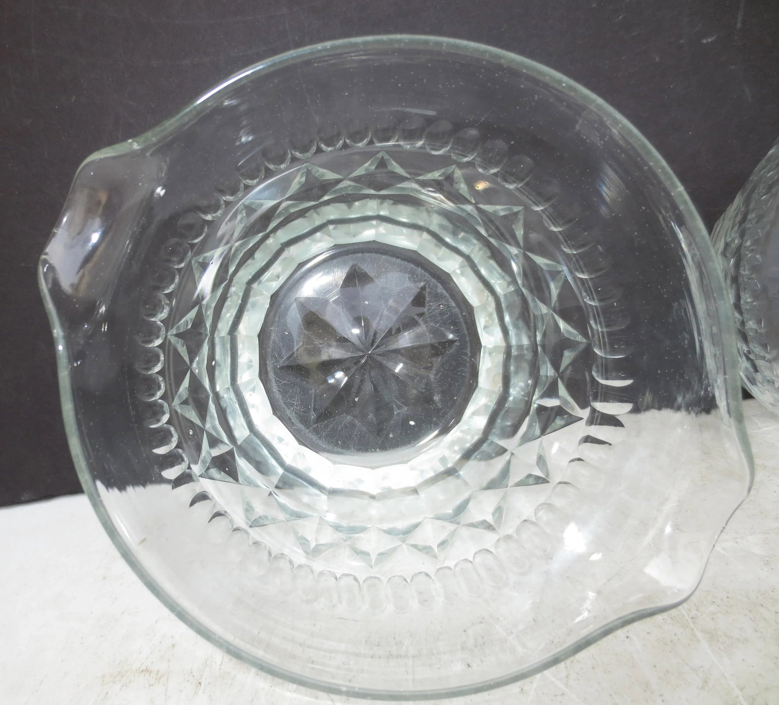 Four 18th Century Irish Cut Glass Wine Rinsers - Set of 4 - 5