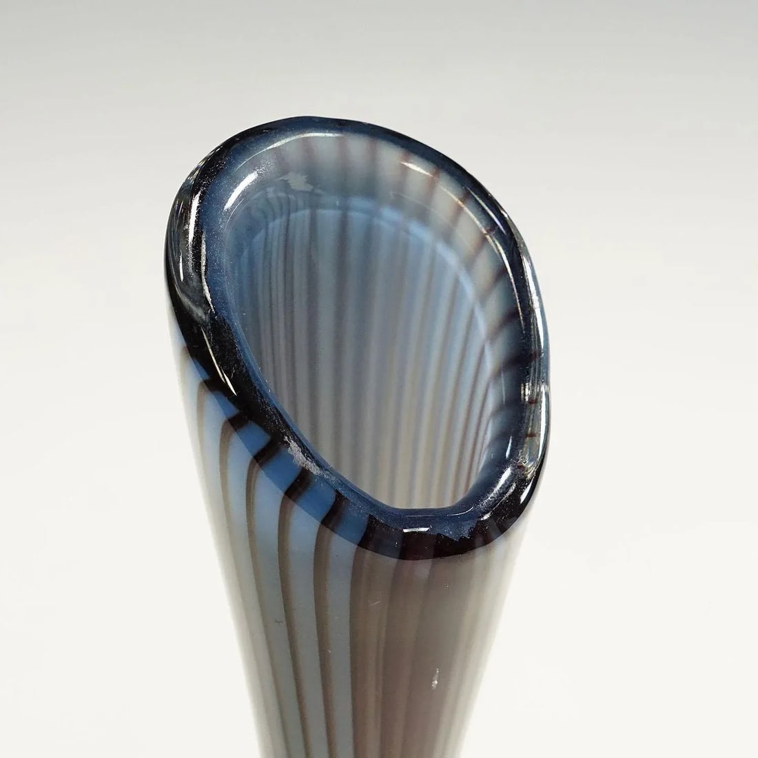 Large Colora Vase by Vicke Lindstrand for Kosta 1953 - 4