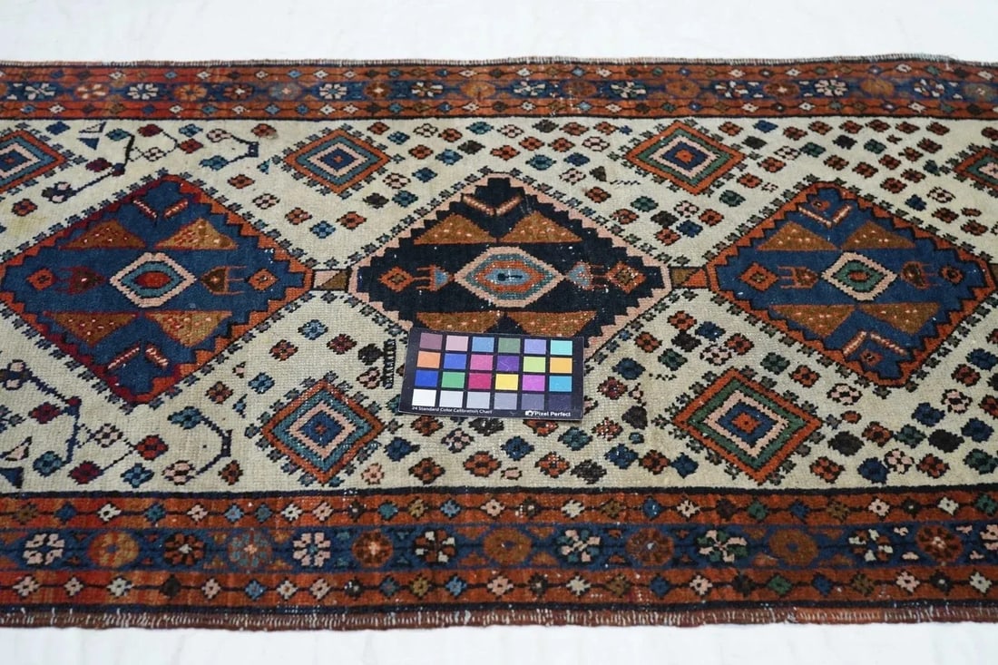 Vintage Persian Rug 2'6'' x 4'6'' - 7