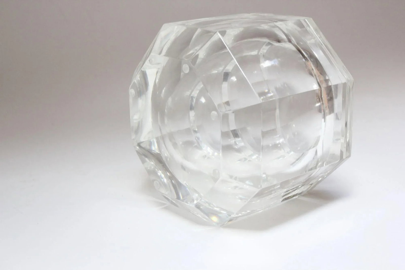 Italian Lucite Octagonal Form "Gem" Ice Bucket by Alessandro Albrizzi - 5