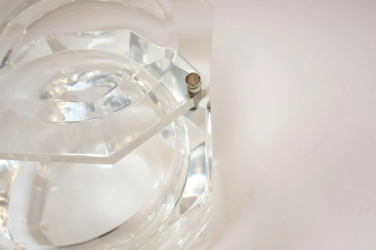 Italian Lucite Octagonal Form "Gem" Ice Bucket by Alessandro Albrizzi - 9
