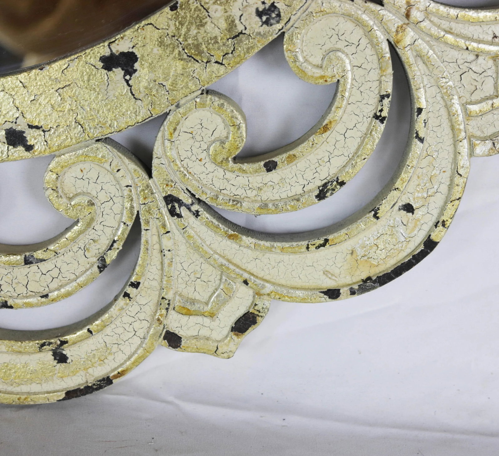 Ivory Color Decorative Garden Mirror - 3