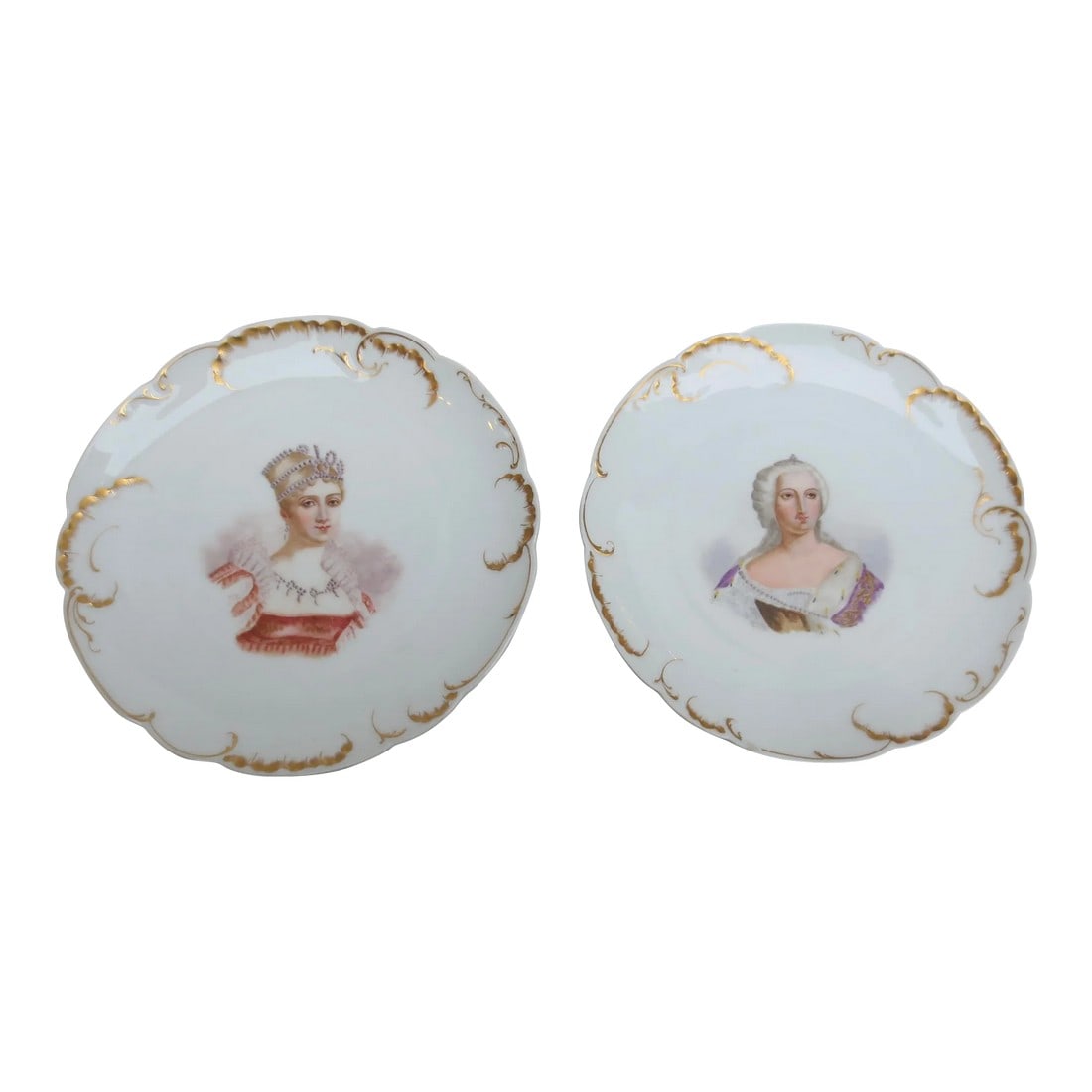 H&c France Haviland Limoges Maria Theresa and Marie Antoinette 1893: H&C France Haviland Limoges handprinted plates of the royals, Marie Theresa and Marie Antoinette. Beautifully painted in Beaux Arts form. Gilt scrolling edges and wide white grounds around delicately
