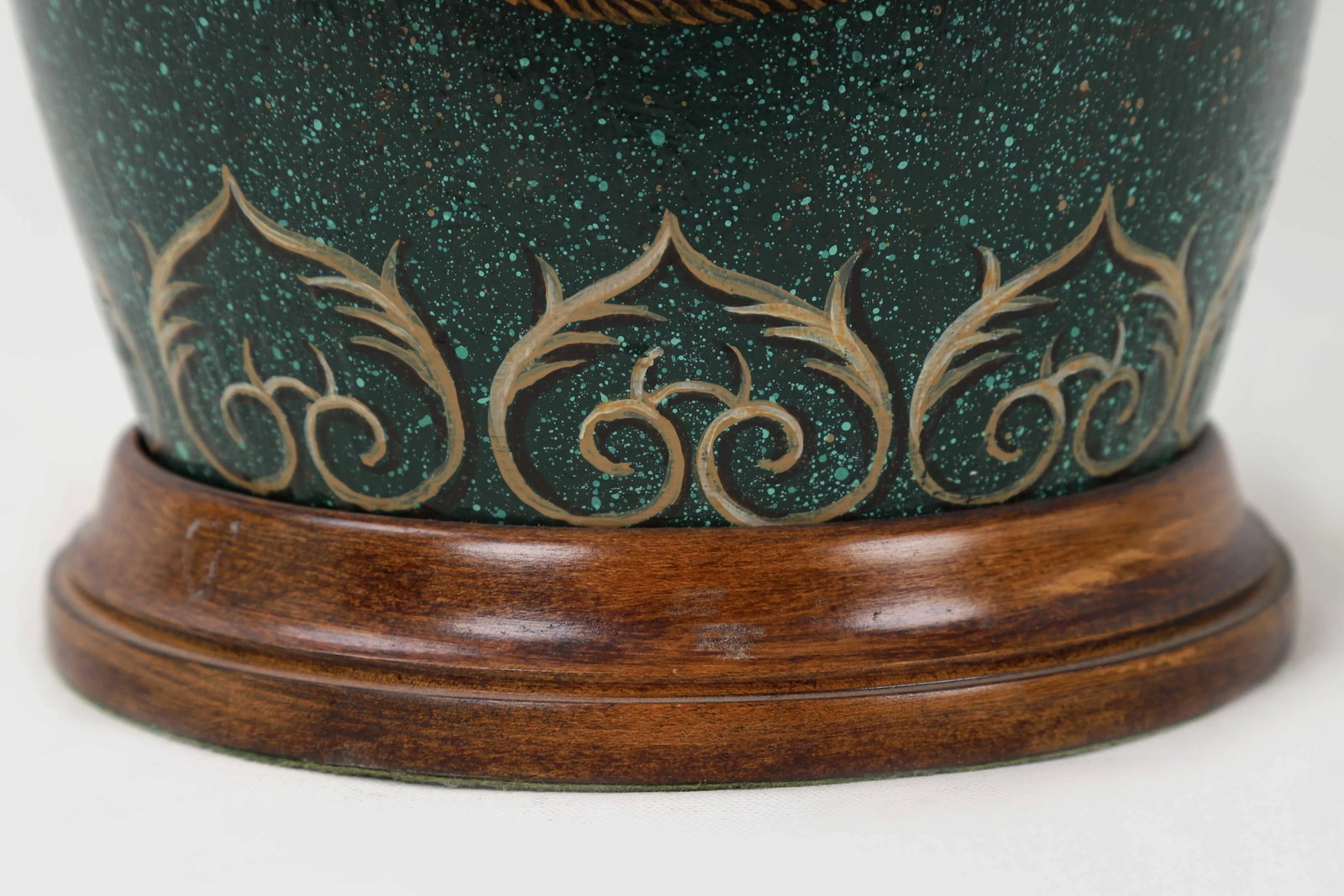 1970s Ginger Jar Lamp Featuring Windowed Flower Blooms - 5