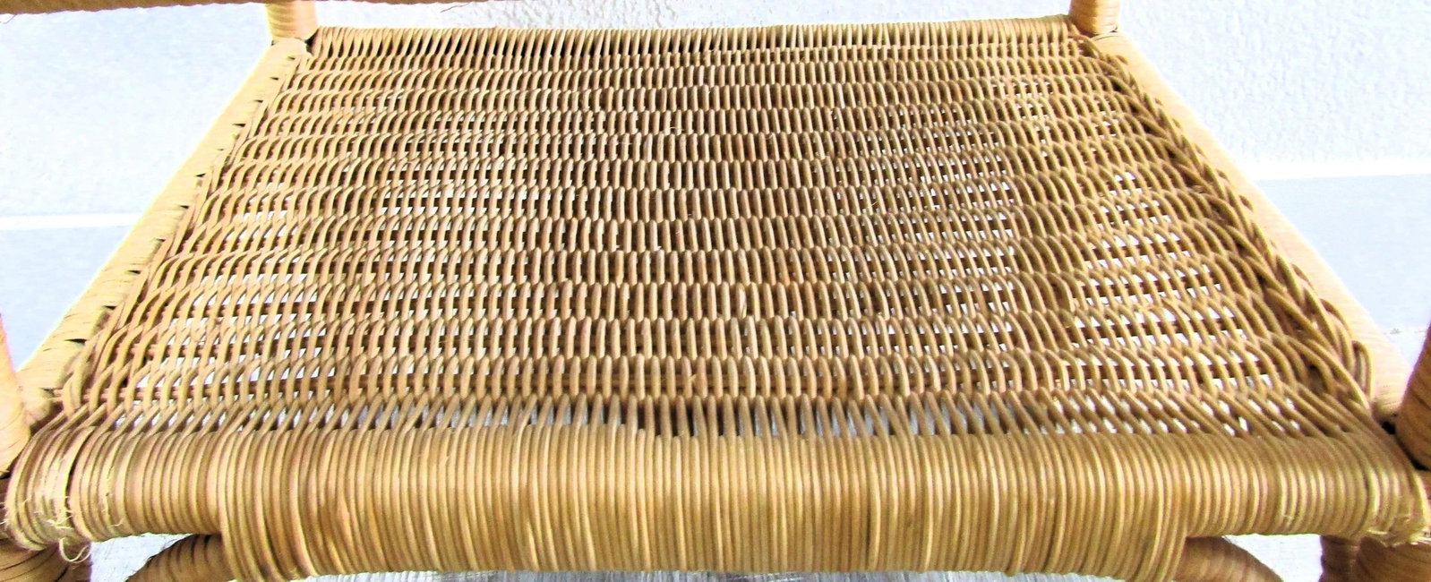 1960s Vintage French Country Wicker End Table Side Table With Bottom Shelf - 7