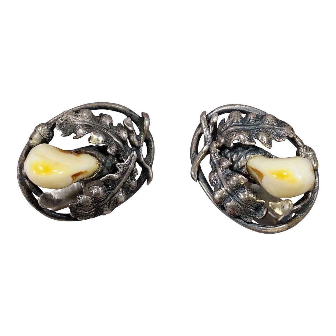 Vintage Bavarian Traditional Costume Jewelry Cufflinks: Vintage Bavarian Traditional Costume Jewelry Cufflinks A pair Bavarian cufflinks from the middle of the 20th century. A beautiful piece of historical Bavarian folk art jewelry, a real collector's item