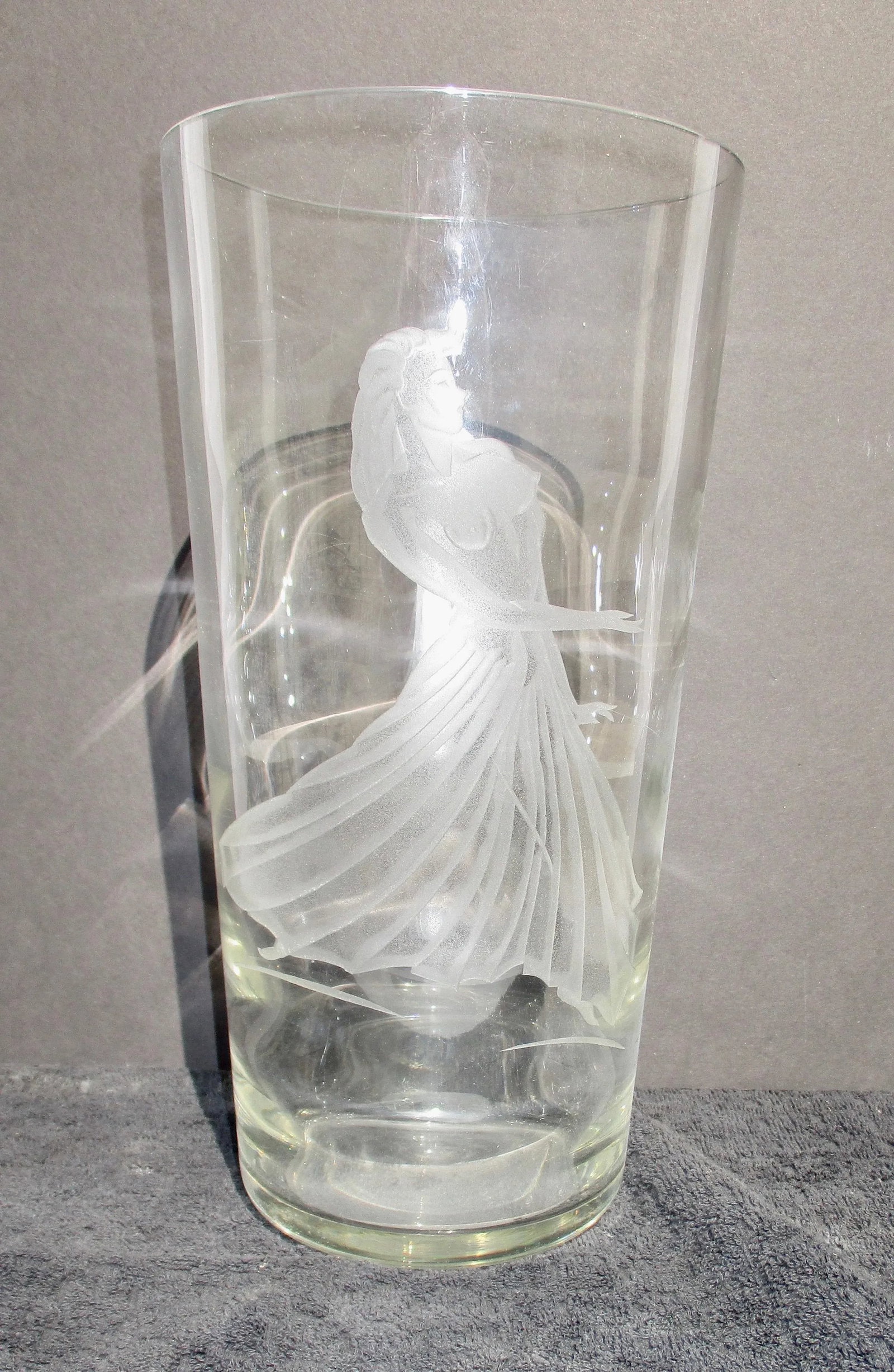 Czechoslovakian Glass Vase With Etched Dancer - 6