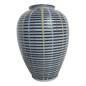 Studio Art Pottery