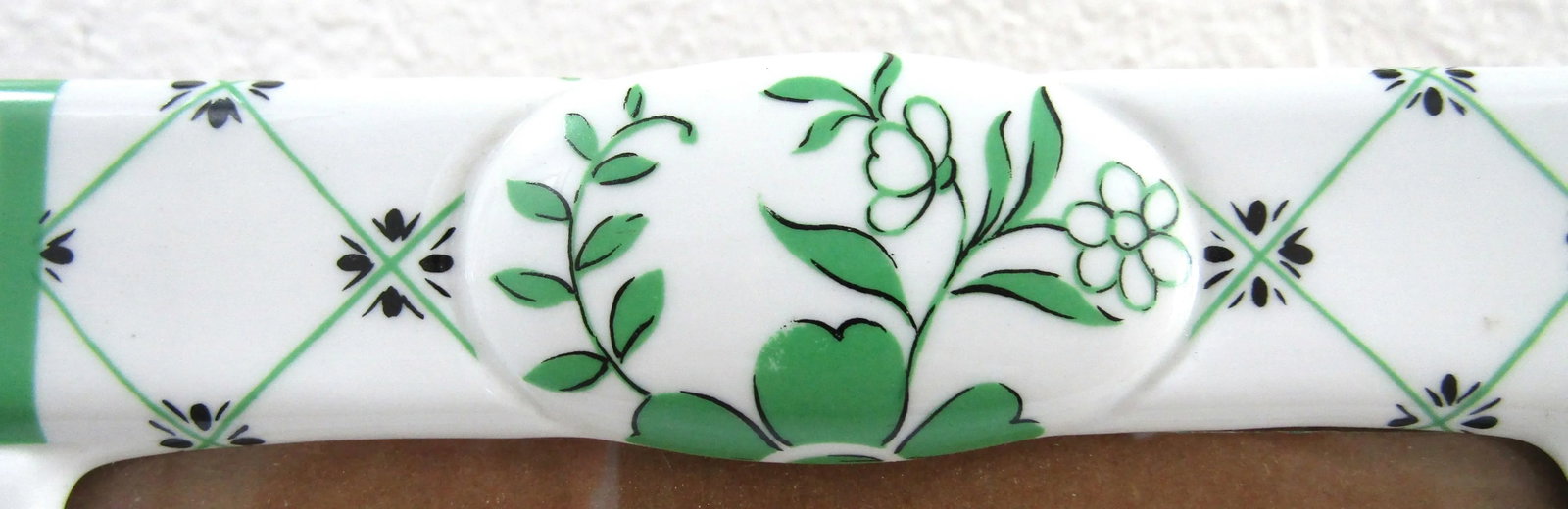 Mangani Italy Green and White Porcelain Frame - 4