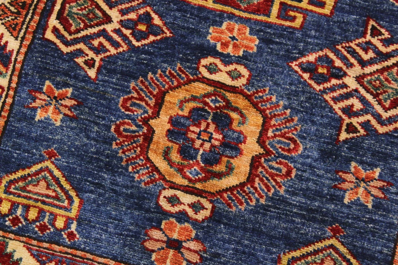 1990s Tribal Kazak Hand-Knotted Wool Rug - 2"²9"³ × 3"²8"³ - 5