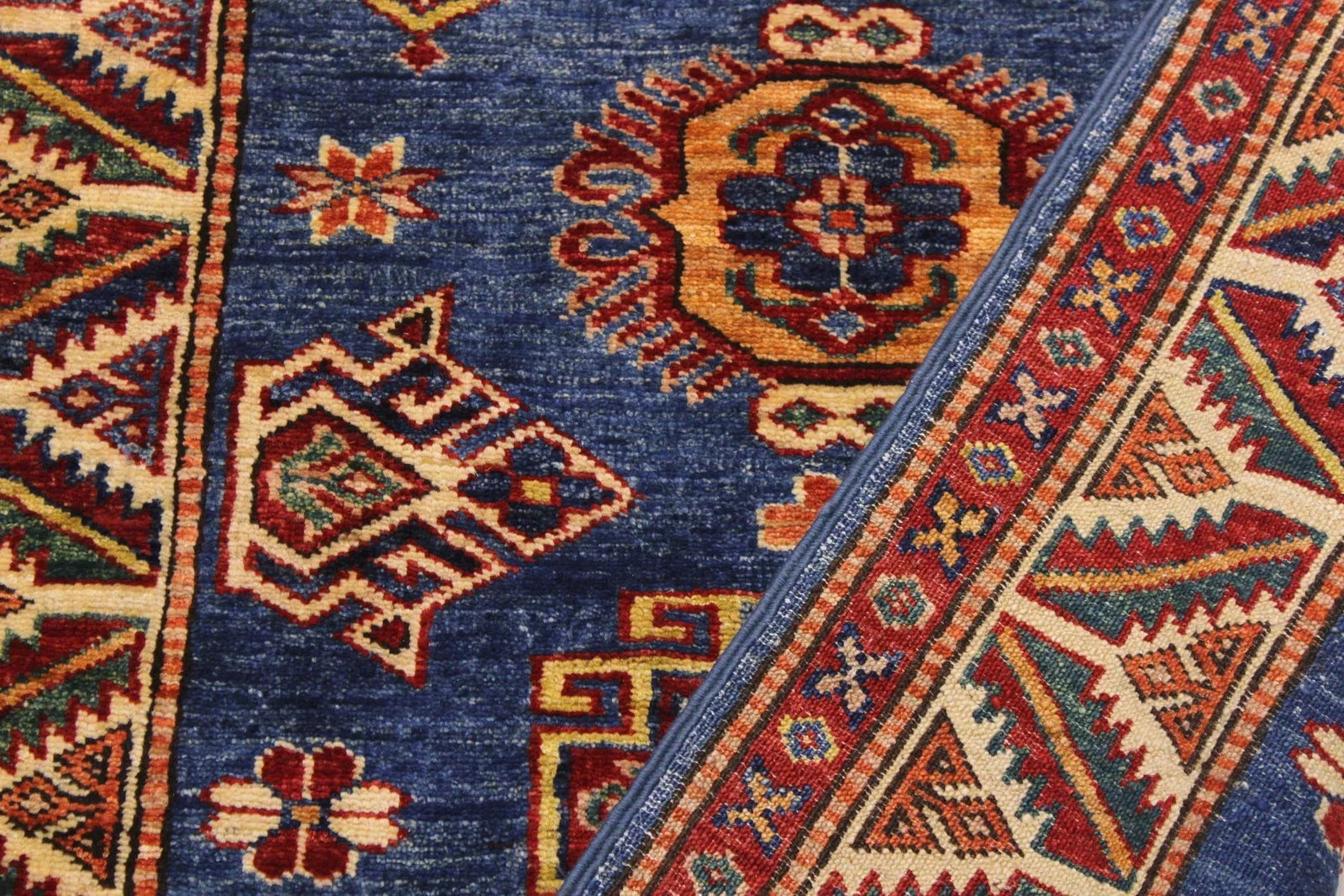 1990s Tribal Kazak Hand-Knotted Wool Rug - 2"²9"³ × 3"²8"³ - 9