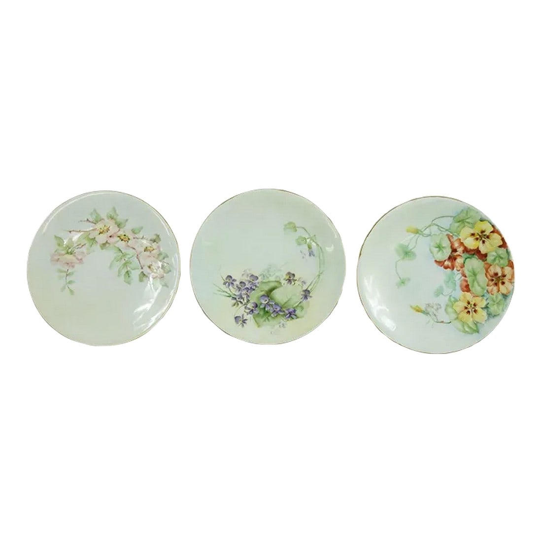 19th Century Theodore Haviland Plates- Set of 3: Theodore Haviland - Set of 3 Plates. Good Condition - see pictures for more details. Dimensions: 7.5" x 7.5" x 1.5" Condition: Alterations: Original Condition Unaltered Imperfections: Some
