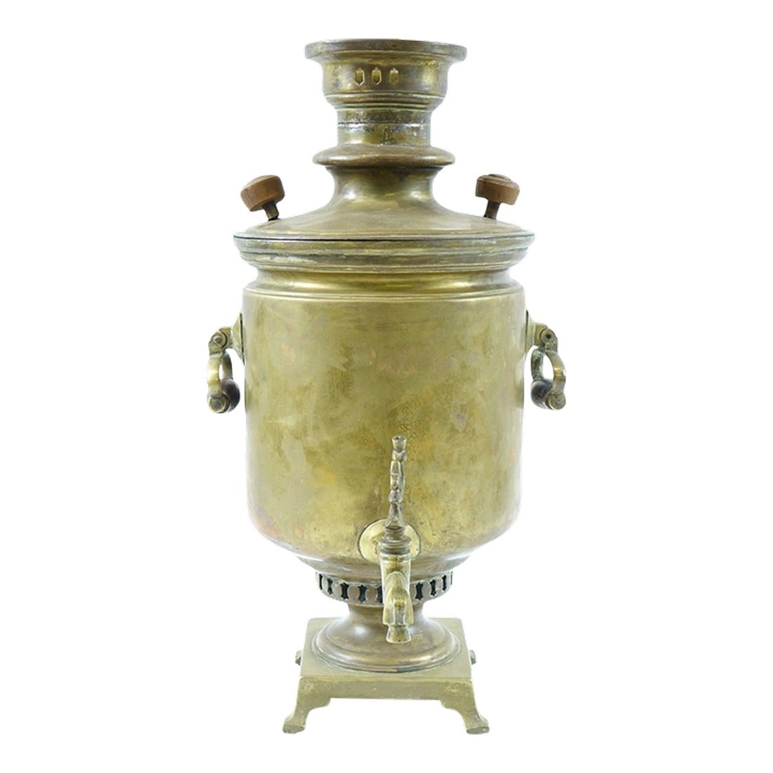 Antique 19th-Century Russian Brass Samovar – 10.5" X 13" X 18.5": Antique 19th-Century Russian Brass Samovar – 10.5" x 13" x 18.5" A stunning piece of 19th-century craftsmanship, this antique Russian brass samovar is both a decorative treasure and a testament 