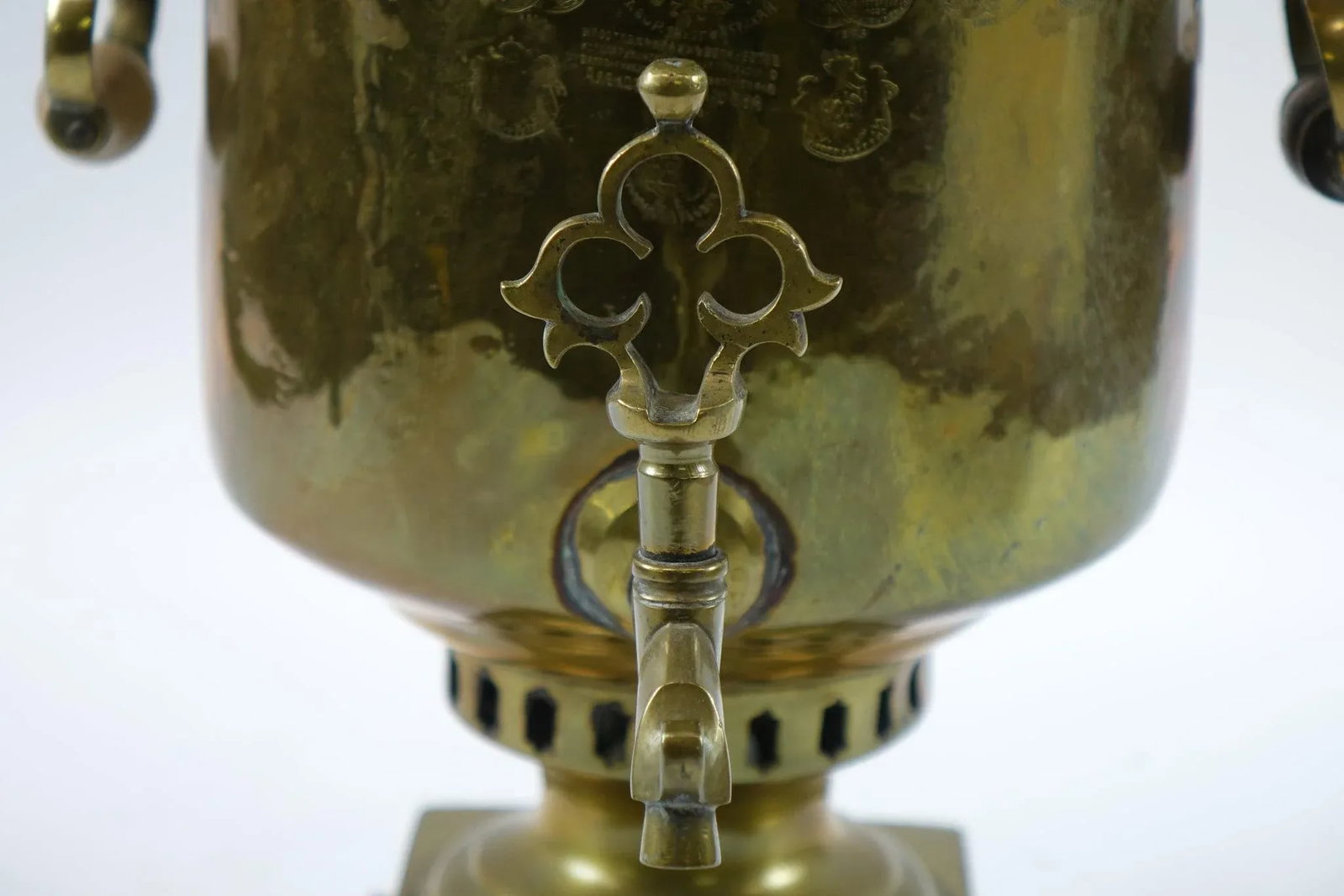 Antique 19th Century Brass Samovar – Classic Antique-Style - 2