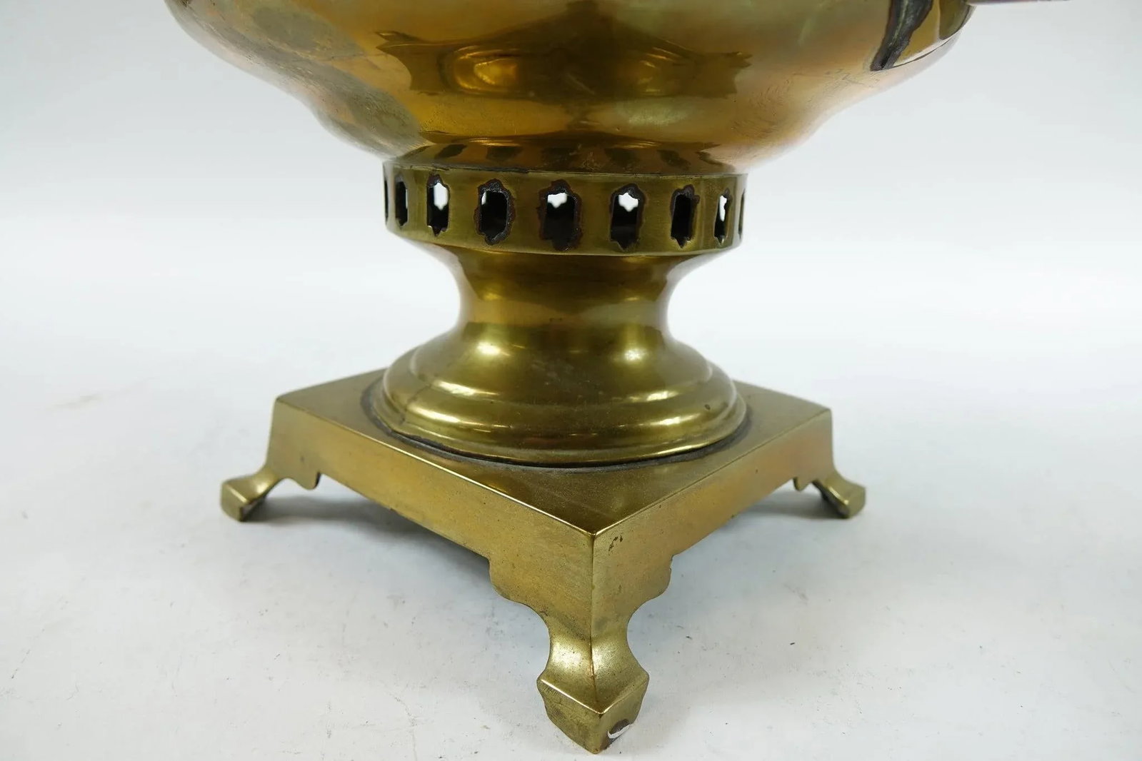 Antique 19th Century Brass Samovar – Classic Antique-Style - 7
