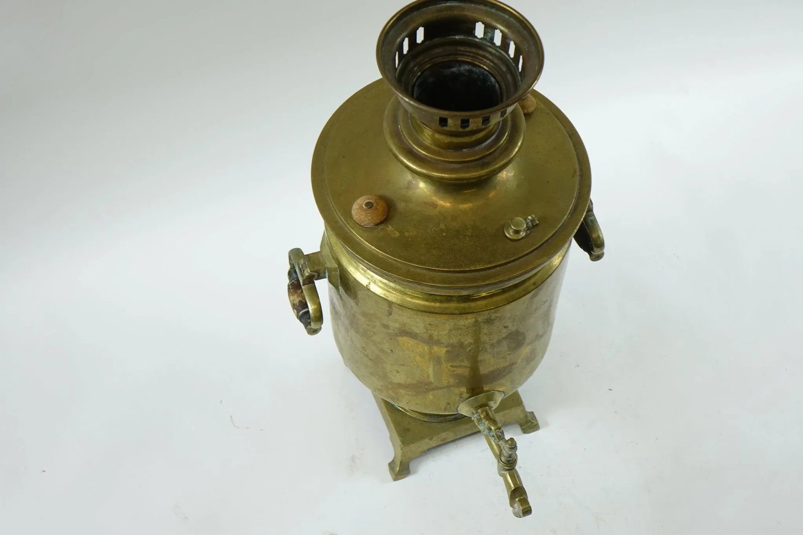 Antique-Style Brass Samovar – Traditional Design With Stamps - 6