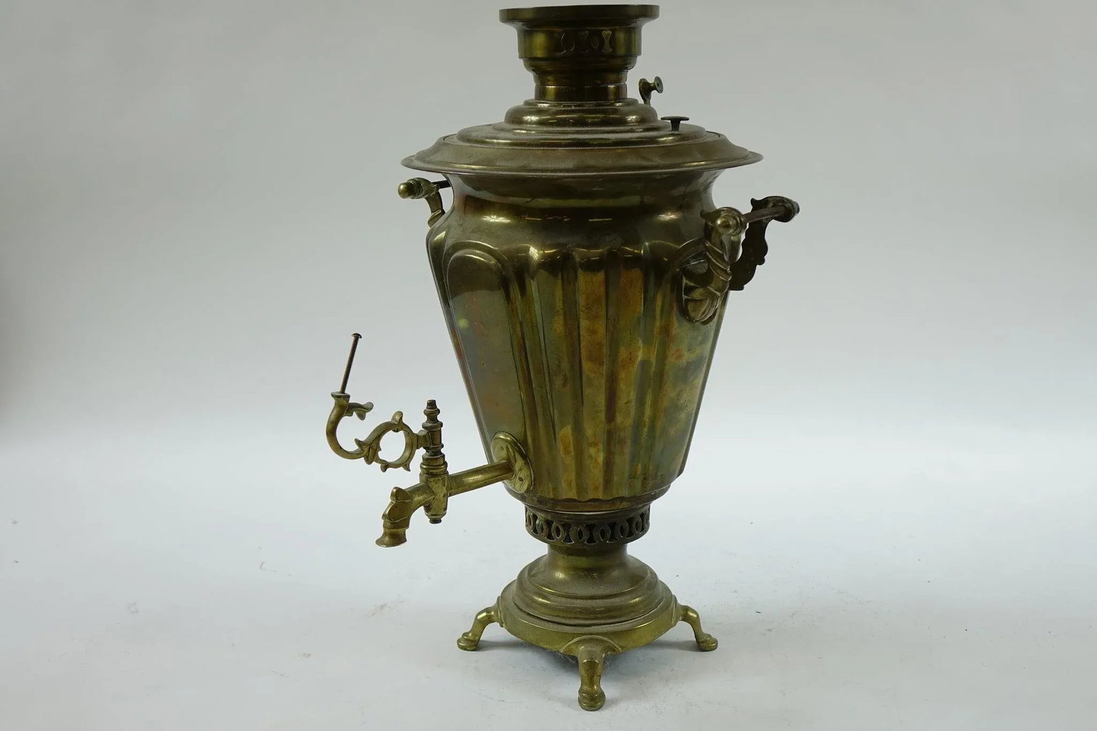 Antique Brass Russian Samovar 19th Century With Stamps Missing a Handle - 2