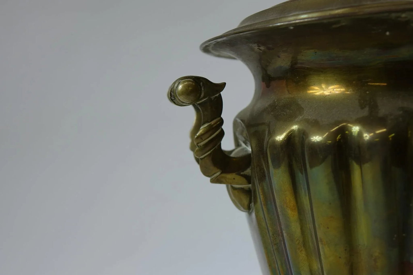 Antique Brass Russian Samovar 19th Century With Stamps Missing a Handle - 4