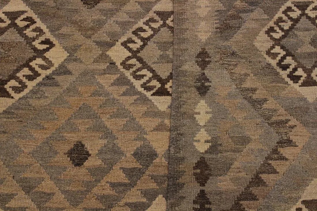 Boho Chic Tan/Gray Hand-Woven Kilim Wool Rug - 5'11 X 8'3 - 7