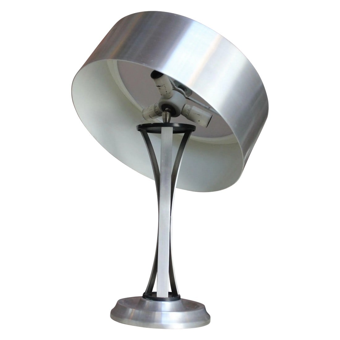 Italian Modernist Adjustable Aluminum Table Lamp by Oscar Torlasco for Lumi: Polished aluminum table lamp with inset frosted glass shade by Oscar Torlasco for Lumi (Italy, ca. 1960s). Ingenious design, marrying form and function designed with a useful adjustability function wi