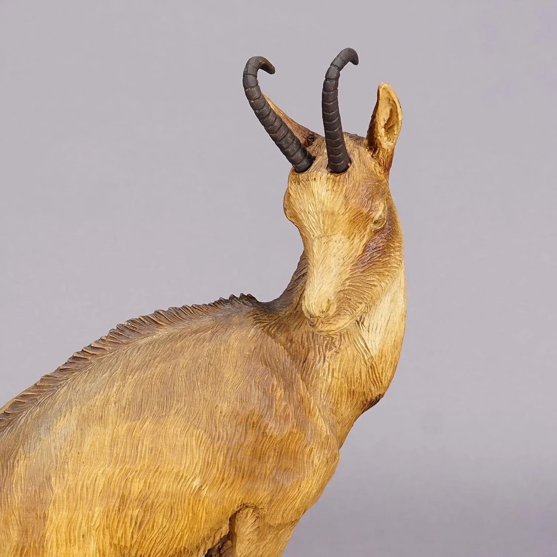 Wooden Carved Ibex and Chamois Sculptures Attr. To Rudolf Heissl Jr. Ca. 1960s - 5