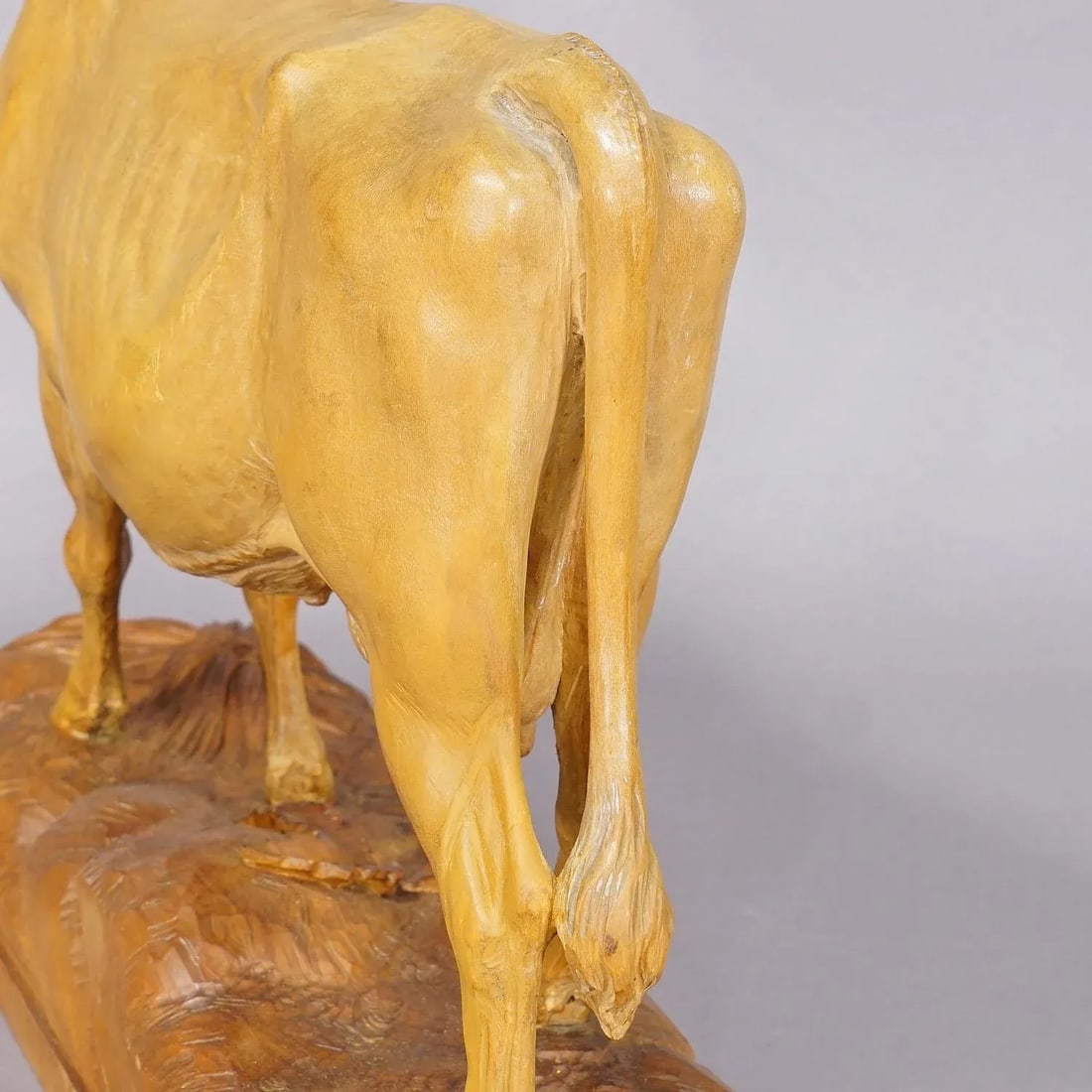 Large Wooden Carved Female Cattle Sculpture Brienz Switzerland Ca. 1920s - 7