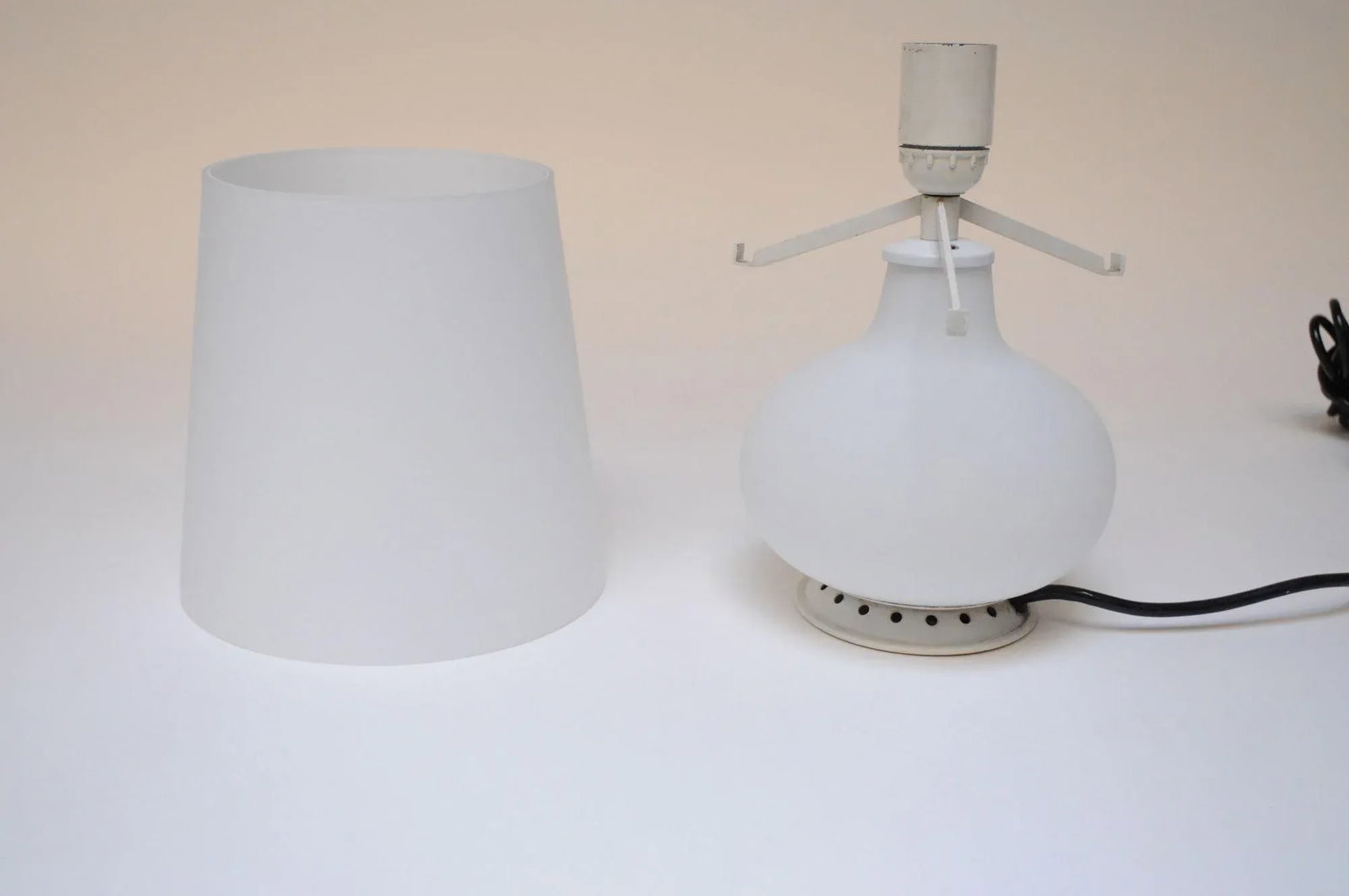 Vintage Italian Petite Glass Table Lamp by Max Ingrand for Fontana Arte - 6