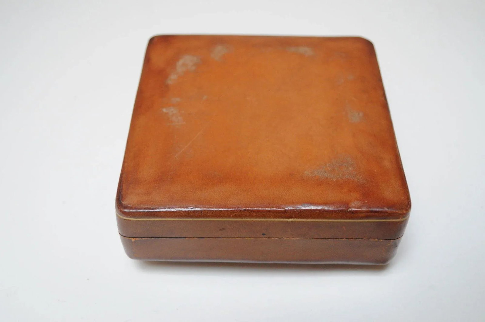 Collection of Four Vintage Florentine Scuola Del Cuoio Embossed Leather Boxes - 10